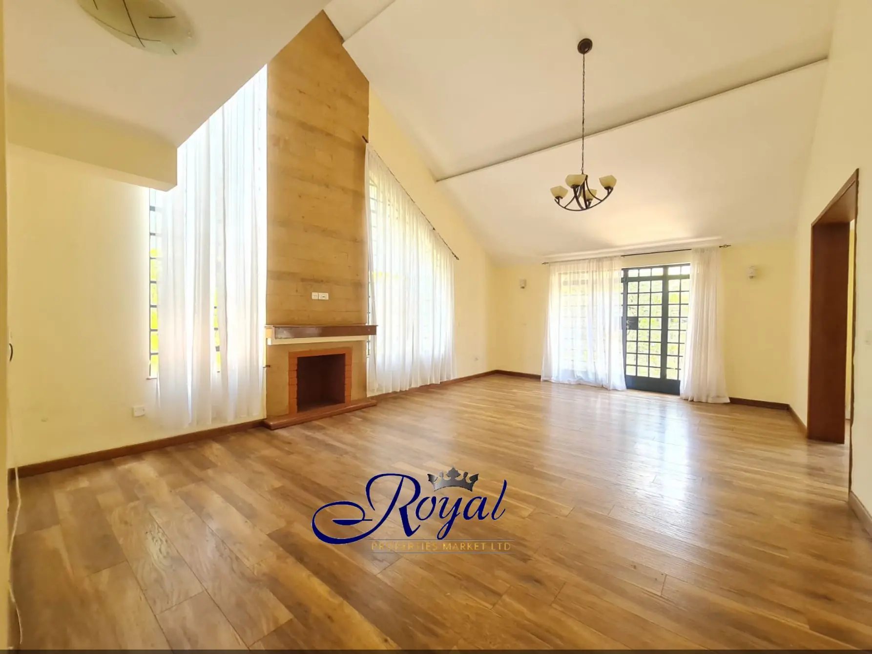 KITISURU – Elegant 4 Bedroom All En-Suite Home in Gated Community